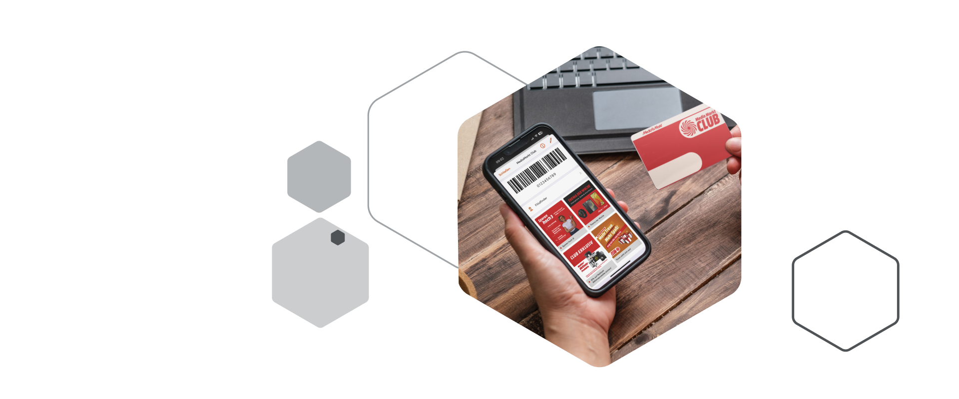 Physische Kundenkarte und digitale Version auf dem Smartphone – Kundenkarte in mobile-pocket listen lassen.